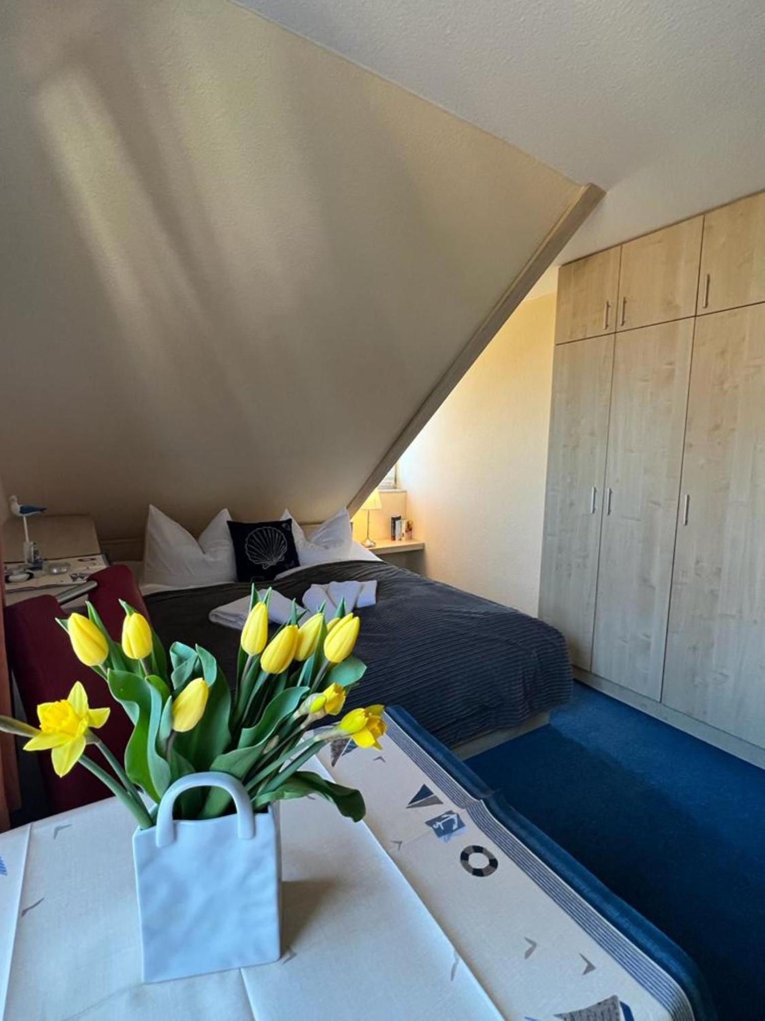 Hotel-Pension Zur Mole Wiek auf Rügen Екстериор снимка